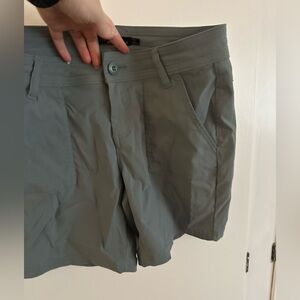 Prana Elle Short. Green, size 4.